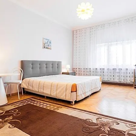 Апартаменты 150m2 Center Three Bedrooms, Welnes *