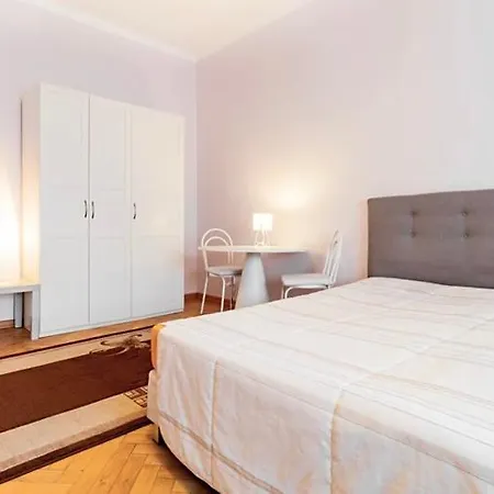 Апартаменты 150m2 Center Three Bedrooms, Welnes