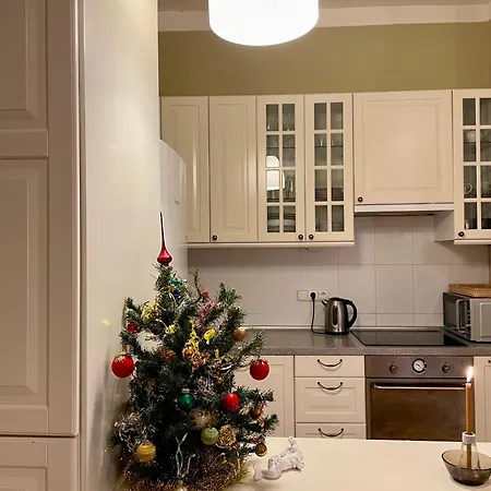 150m2 Center Three Bedrooms, Welnes Апартаменты *
